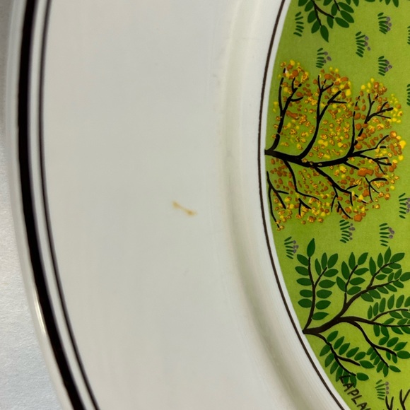 Villeroy & Boch Design Naif Plate Laplau Man with gun and dog 10.5” dinner as is - Picture 2 of 7